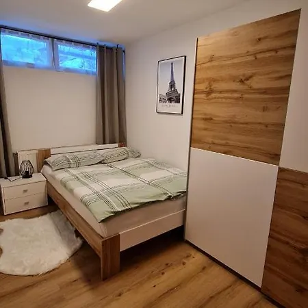 Alpski Skrat, Apartmán