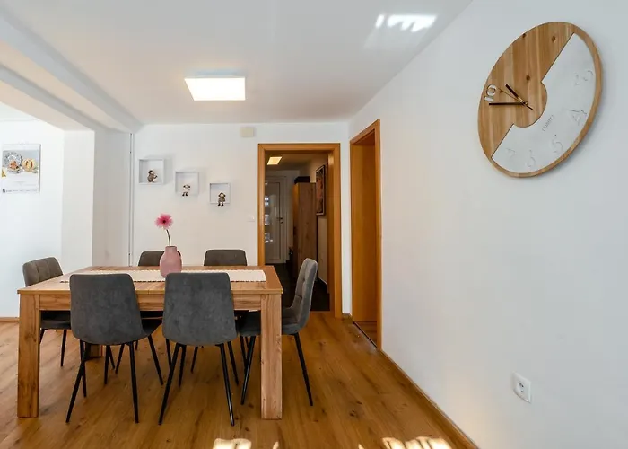 Alpski Skrat, شقة كْرانْيِسكا غورا